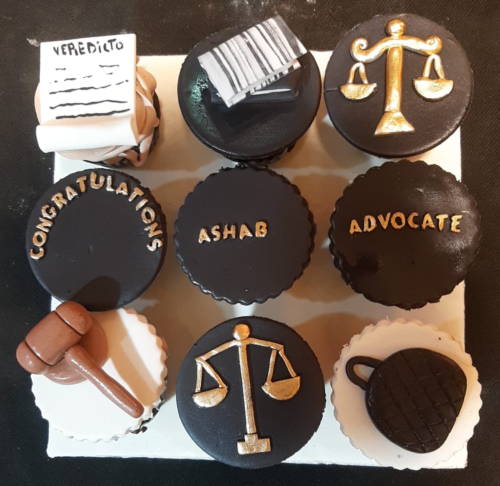 Lawyer Theme Cake | bakehoney.com